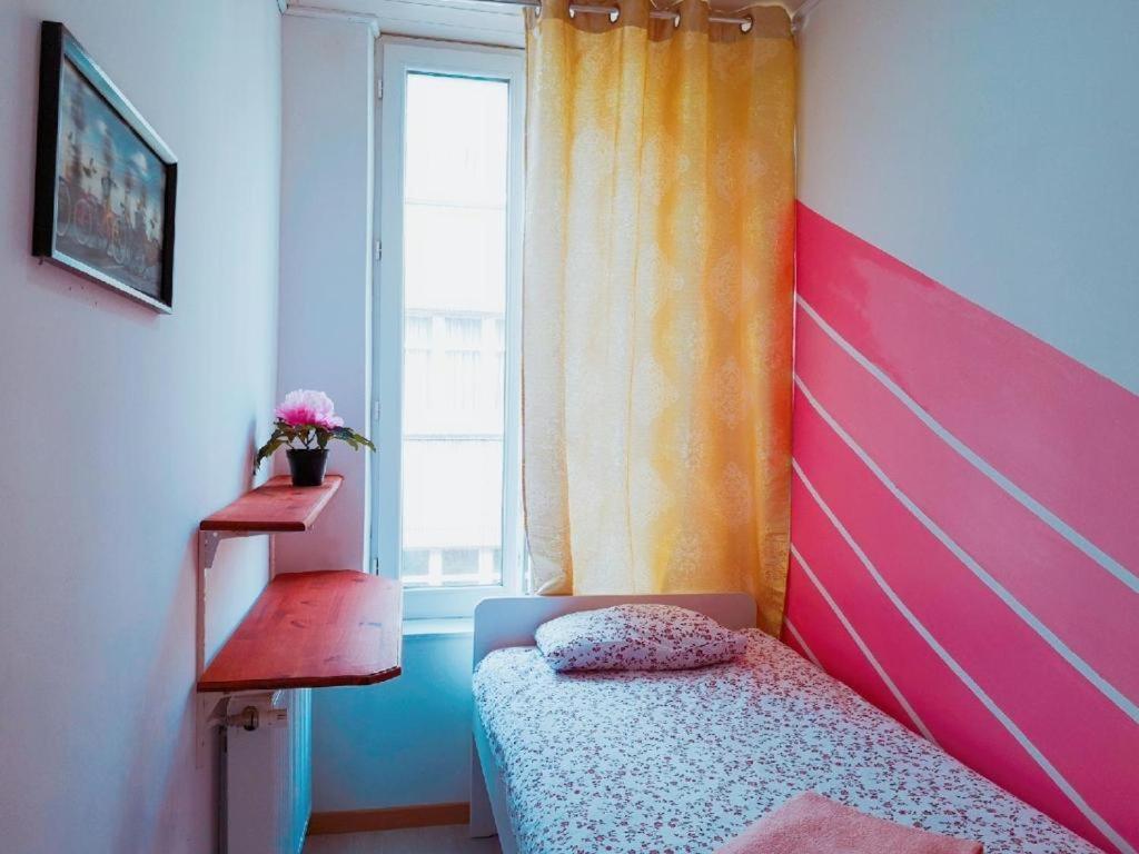 Cozy Rooms With Share The Bathroom And Kitchen Bruxelles Exterior foto