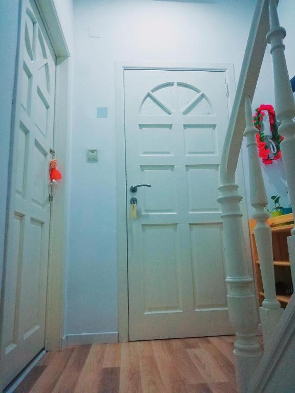 Cozy Rooms With Share The Bathroom And Kitchen Bruxelles Exterior foto